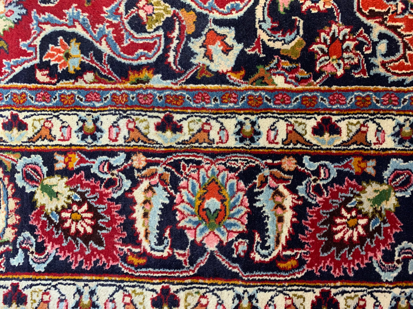 75570 IRAN - MESHED 3,35 X 2,97 = 9,95