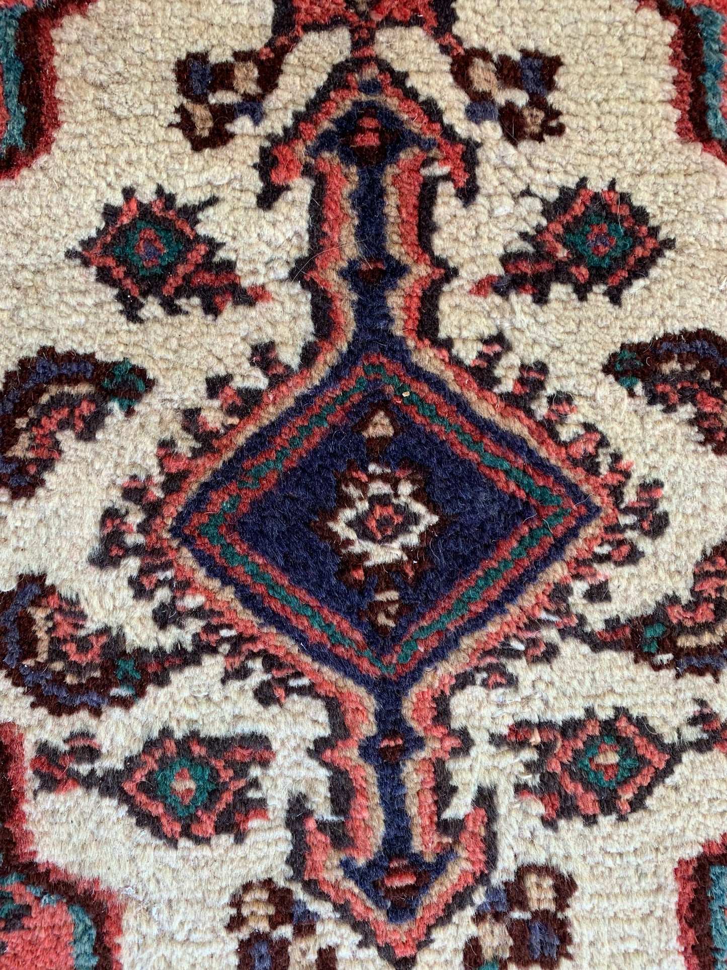 82483 SHIRAZ - IRAN - 2,84 X 2,00 = 5,68