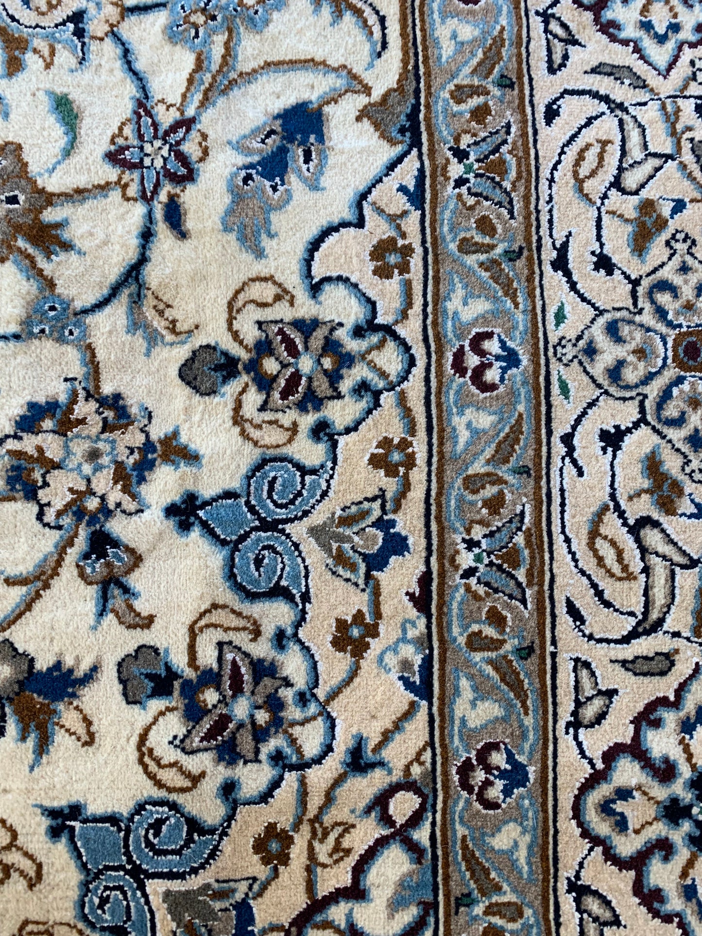 84382 IRAN - NAIN 3,03 X 1,95 = 5,91