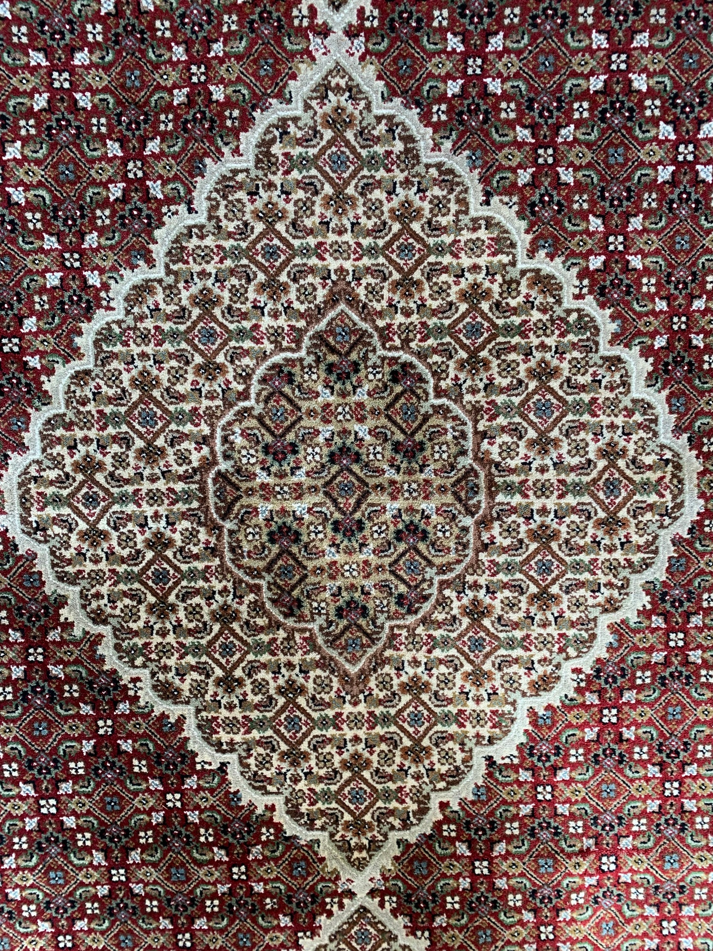 85056 ÍNDIA - TABRIZ MAHI 2,53 X 2,02 = 5,11