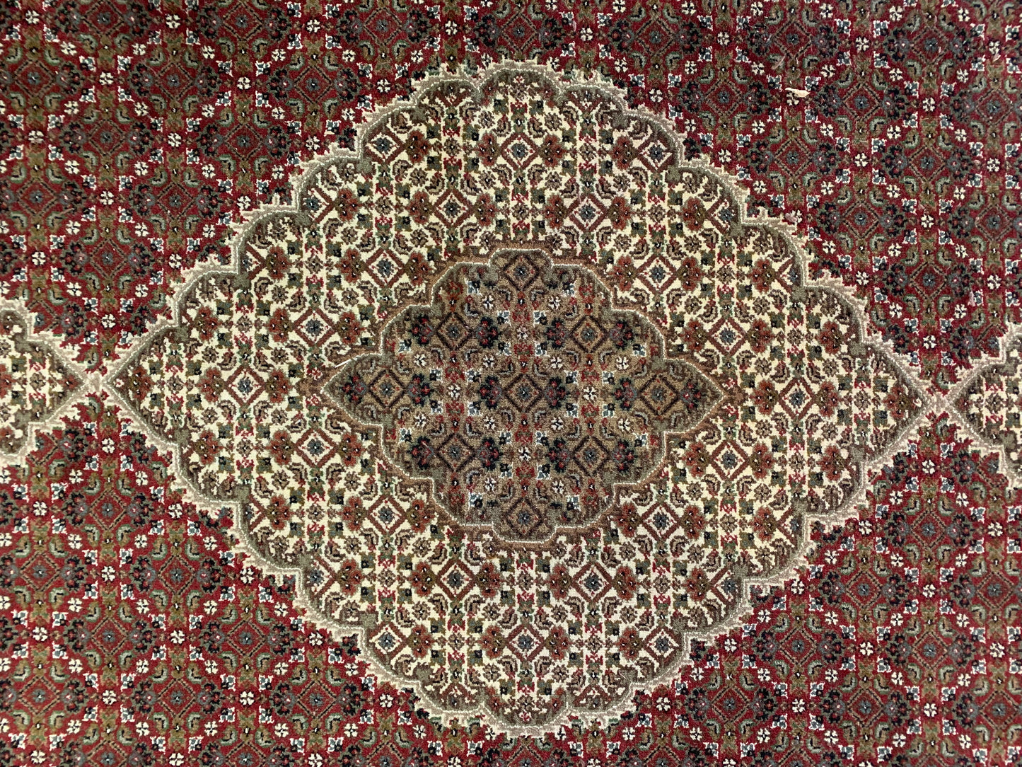 85644 Tabriz Mahi - 3,70 X 2,75 = 10,18