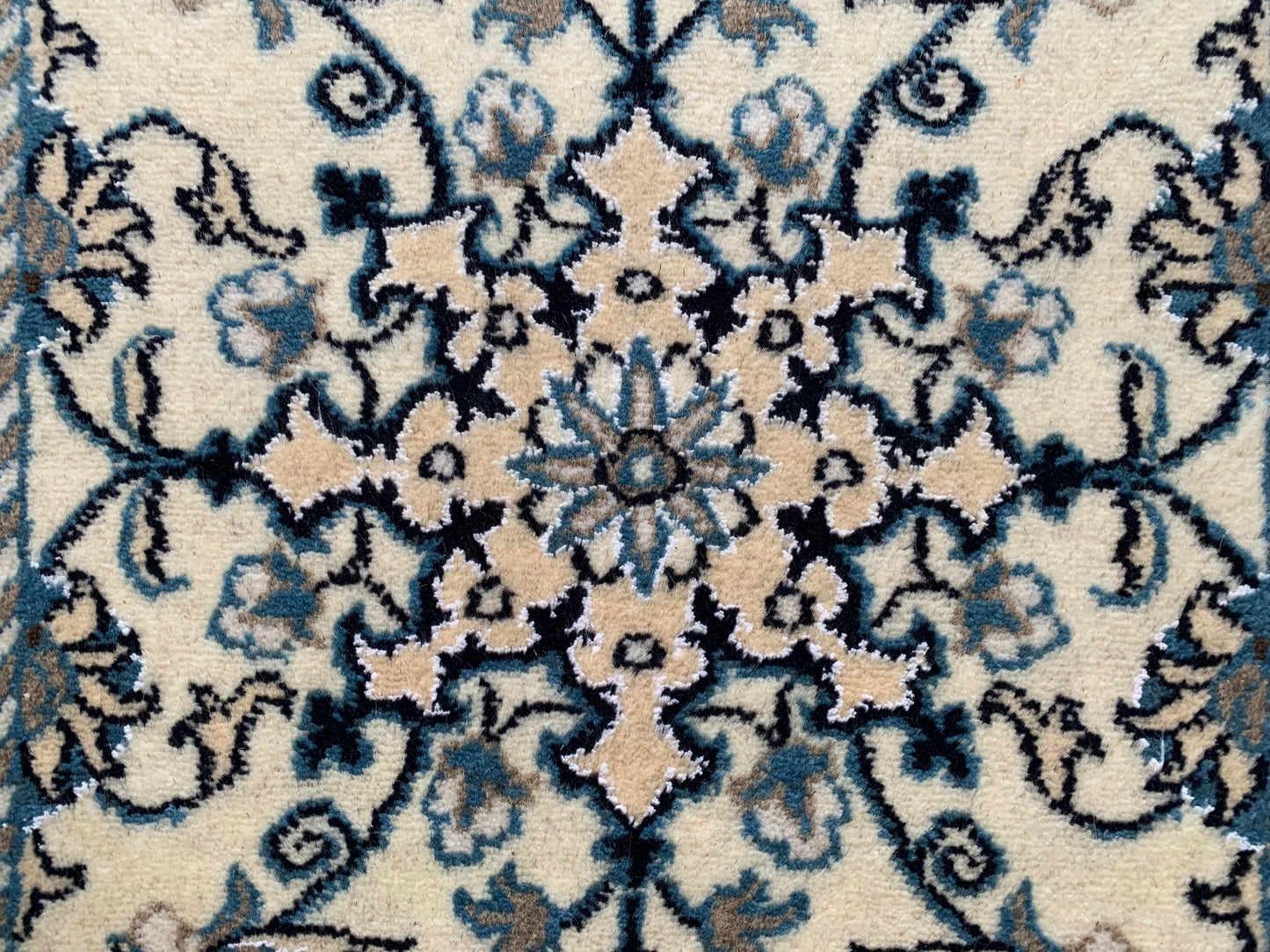 85861/64 Nain - Iraniano 0,85 X 0,58 = 0,49 - 0,83 X 0,60 = 0,50