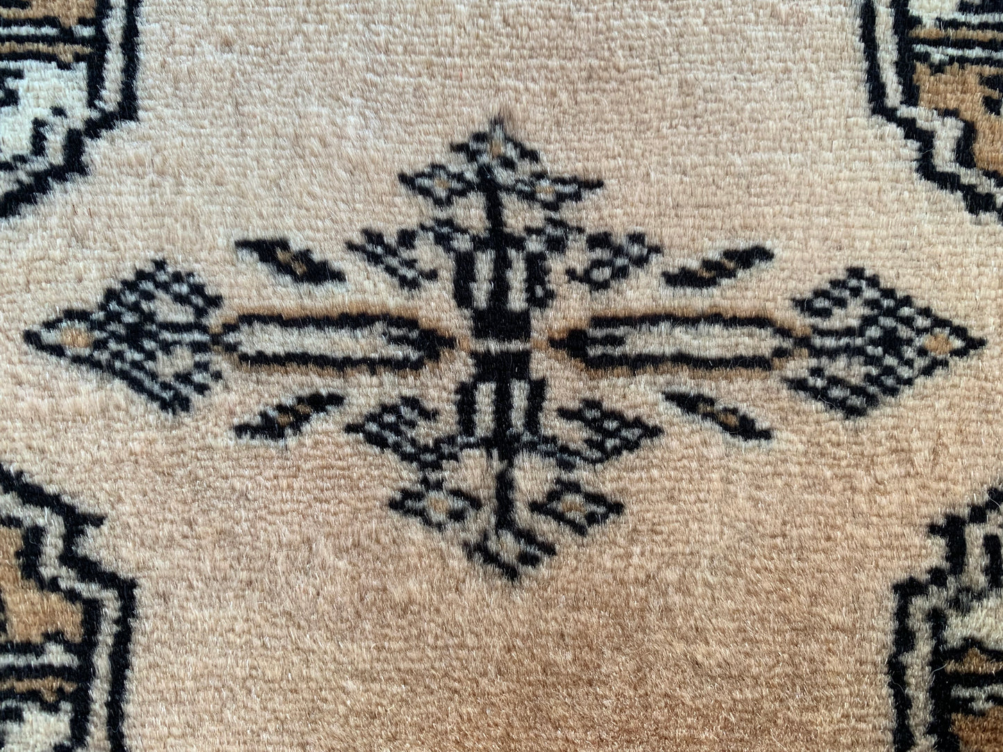 85909 Bokhara - Paquistanês 1,36 X 0,95 = 1,29