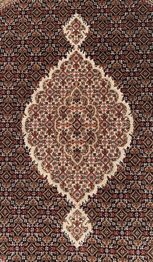 86669 Tapete Tabriz Mahi 1,97 x 1,97 = 3,88