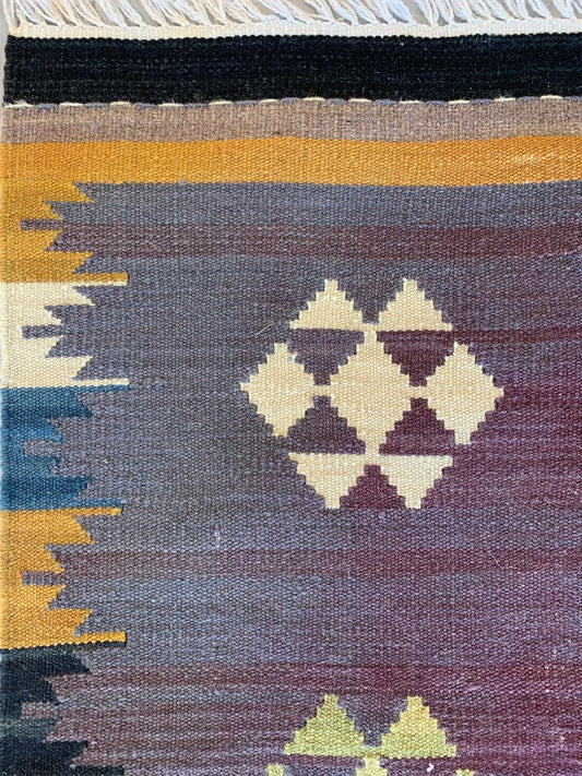 87598 Tapete Kilim ASSTD 1,88 x 1,25 = 2,35