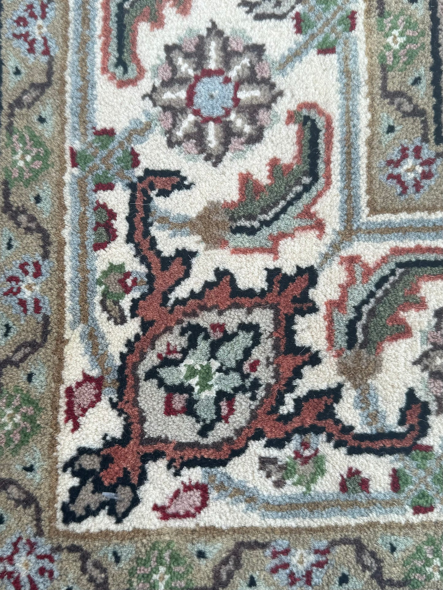 86679 TAPETE TABRIZ MAHI 1,70x2,41=4,10