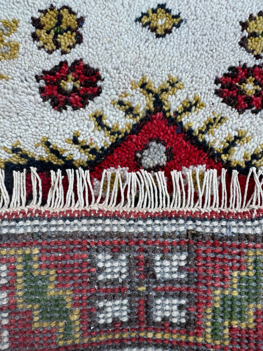 86732 Kazak 0,65x2,02=1,31