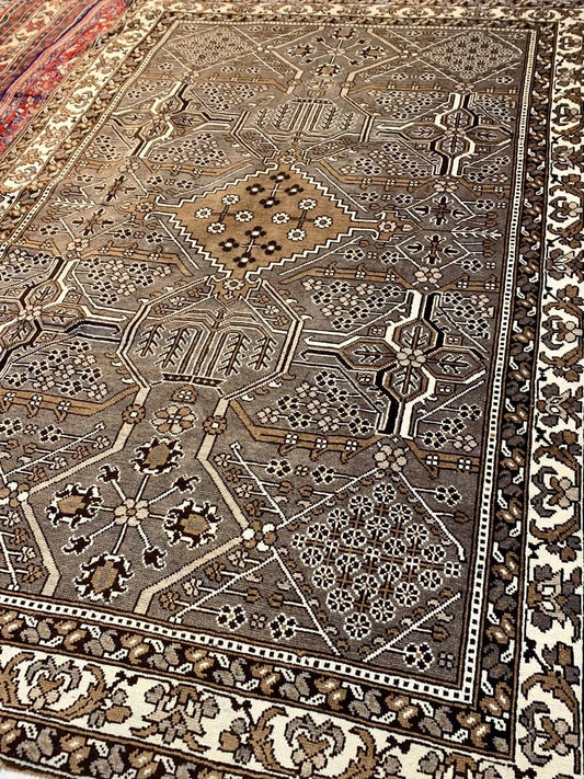 85824 Mashad 2,95 x 2,03 = 5,99