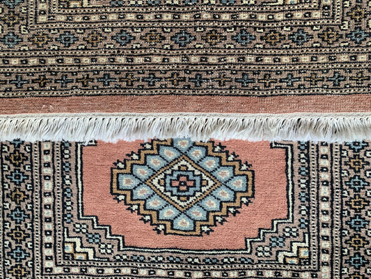 85911 Bokhara - Paquistanês 0,93 X 0,65 = 0,60