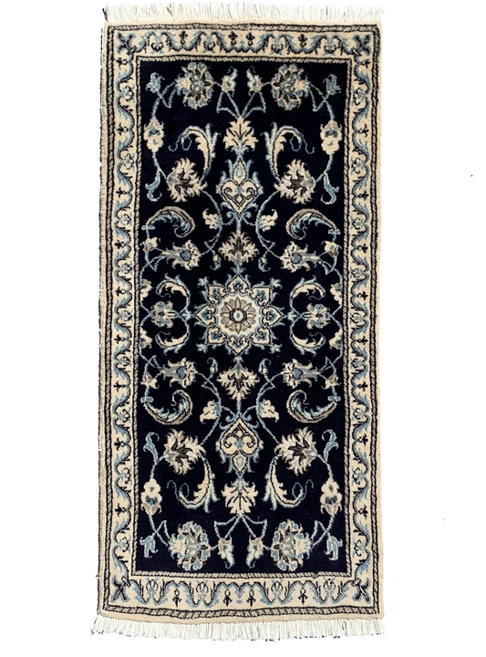 85984 IRAN NAIN 1,42 X 0,67 = 0,95