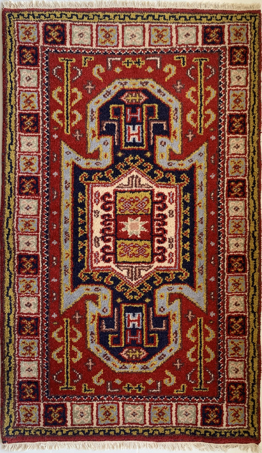 87405 Tapete Kazak 1,51 x 0,91 = 1,37