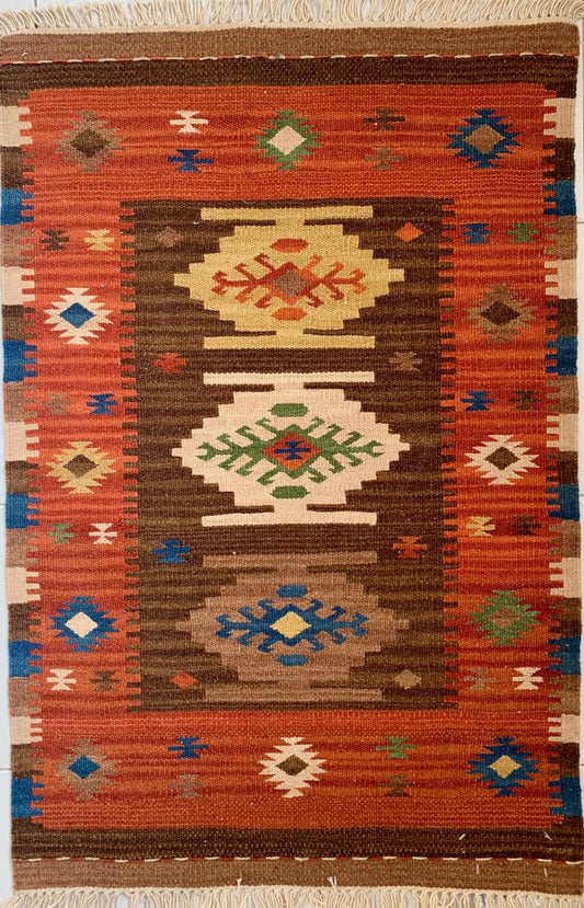 87561 Kilim 0,94 x 0,62 = 0,58
