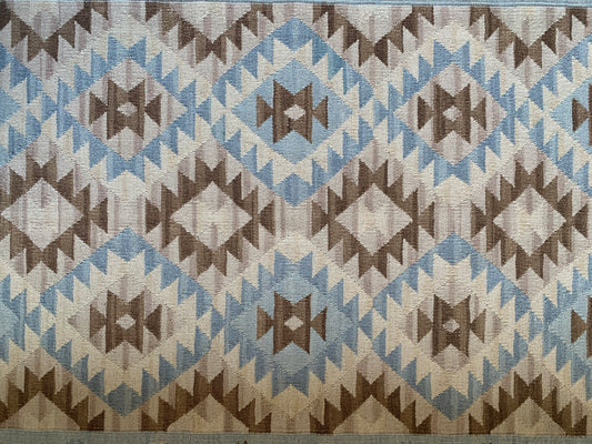 87574 Tapete Kilim ASSTD 1,78 x 1,24 = 2,21