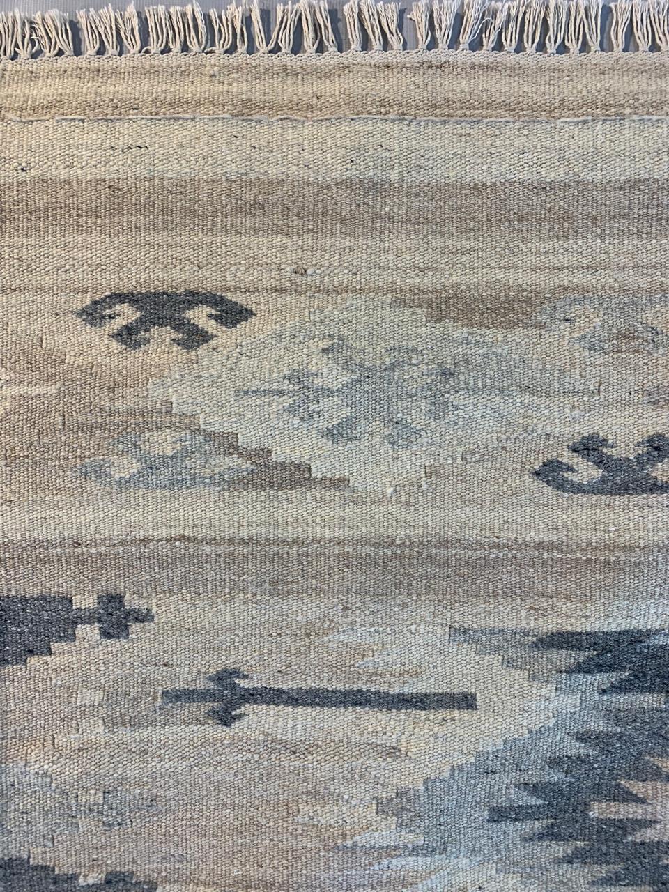 87591 Tapete Kilim ASSTD 1,84 x 1,23 = 2,26