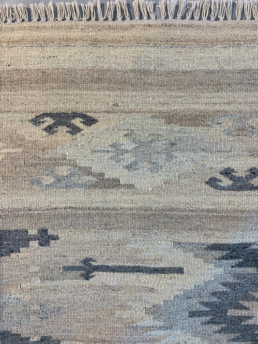 87591 Tapete Kilim ASSTD 1,84 x 1,23 = 2,26