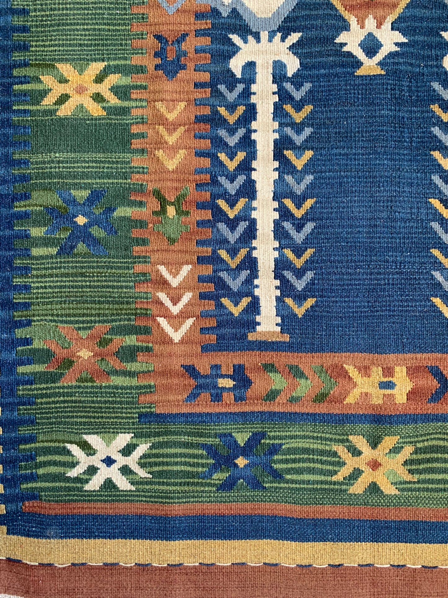 87592 Tapete Kilim ASSTD 1,86 x 1,24 = 2,31