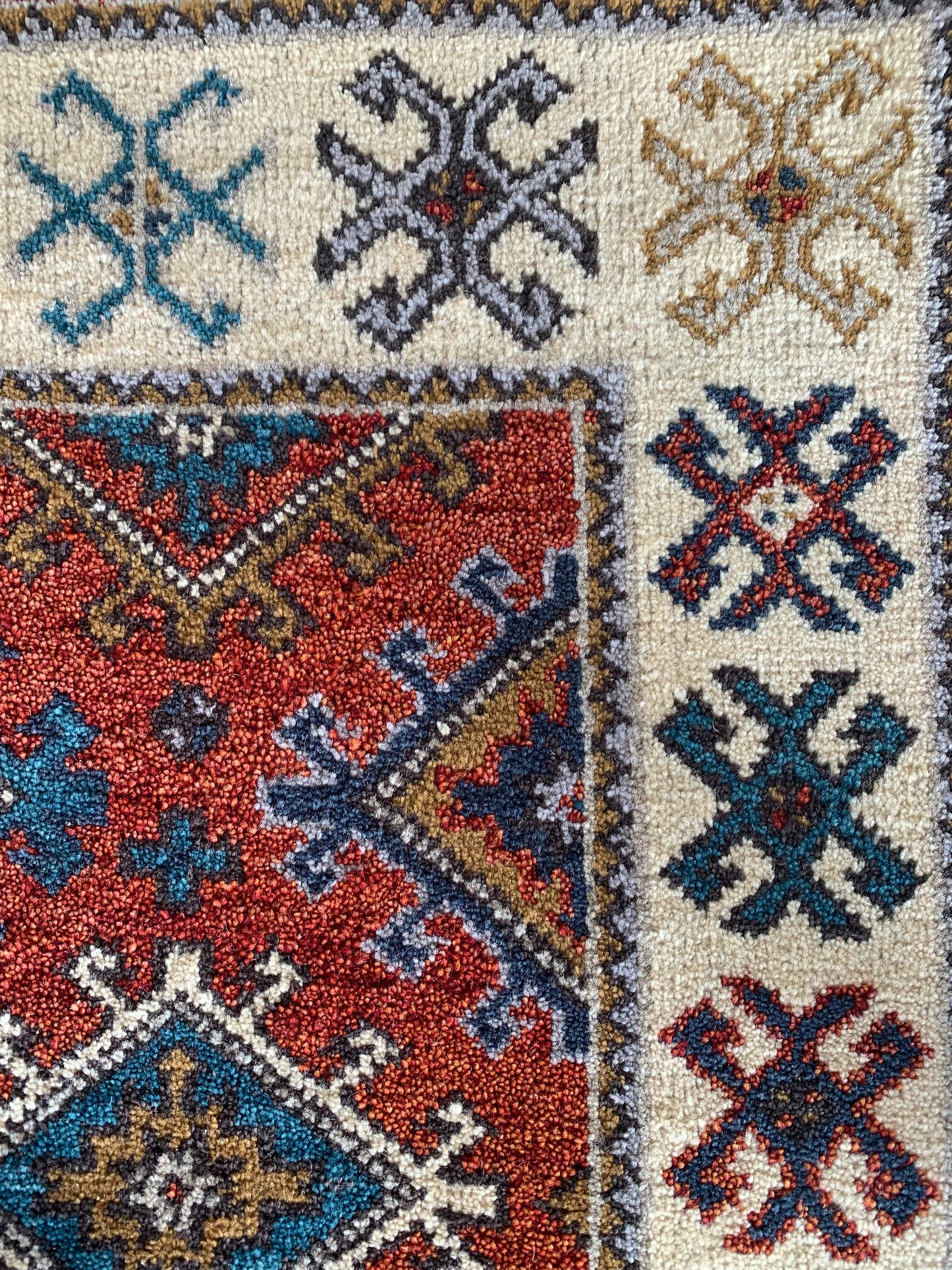 87834 Tapete Kazak 1,79 x 1,17 = 2,09