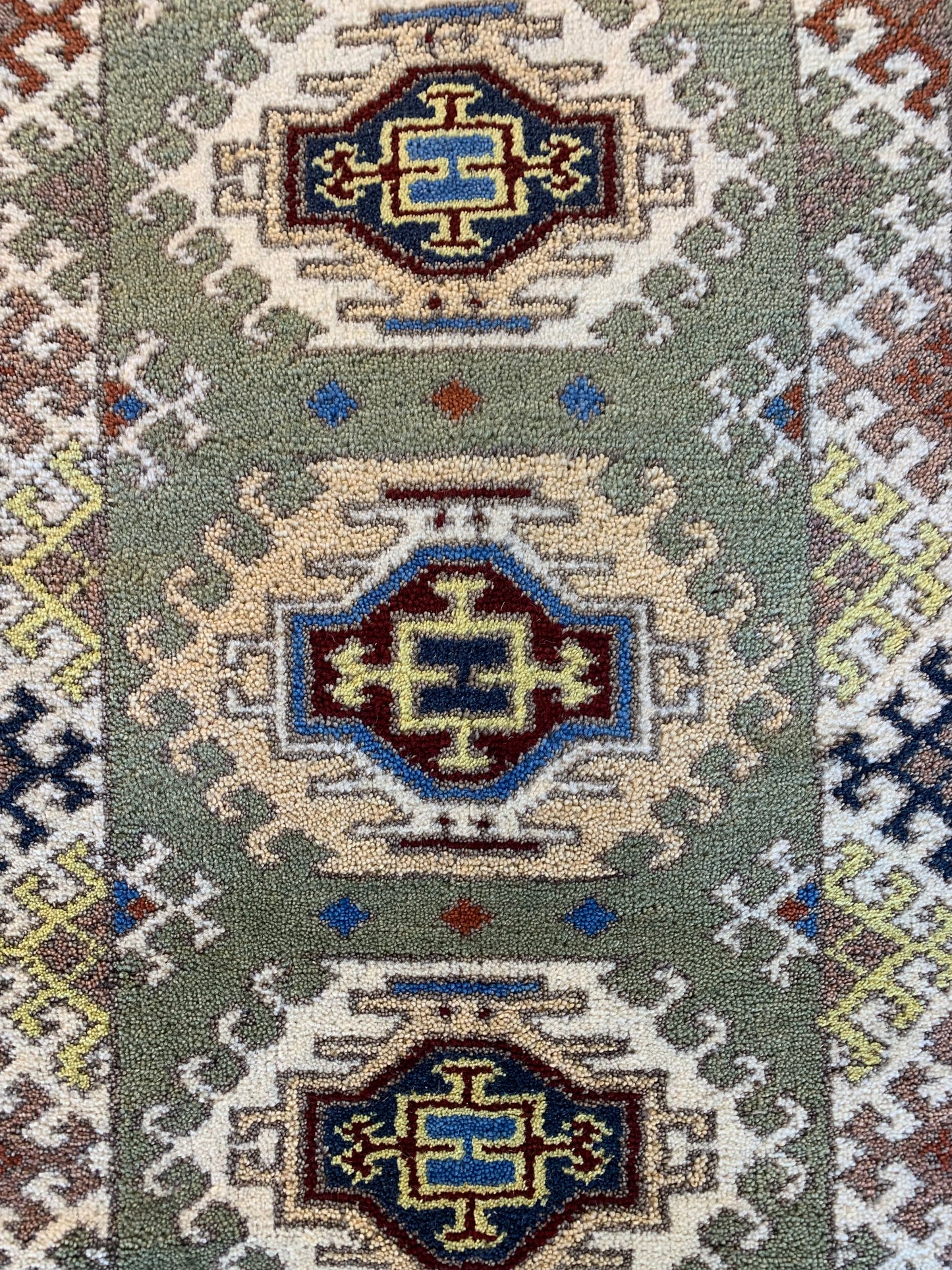 87848 Tapete Kazak 1,98 x 0,67 = 1,33