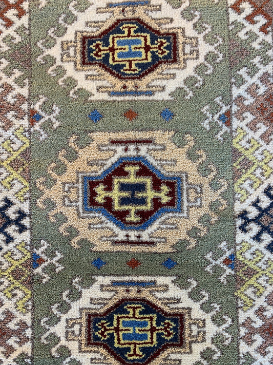 87848 Tapete Kazak 1,98 x 0,67 = 1,33